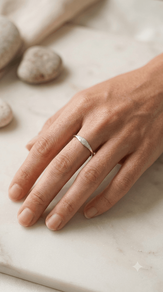 Soleil Band Ring